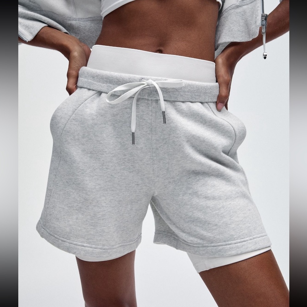 Lululemon Scuba High-rise Short 5”